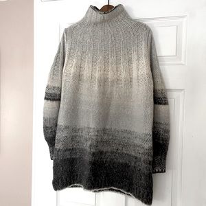 Anthropologie Ombre Tunic Sweater size S